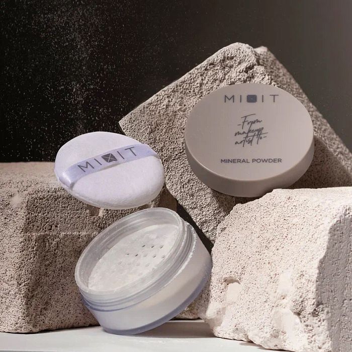 Фиксирующая минеральная пудра для лица MIXIT Make Up Mineral Powder 30мл