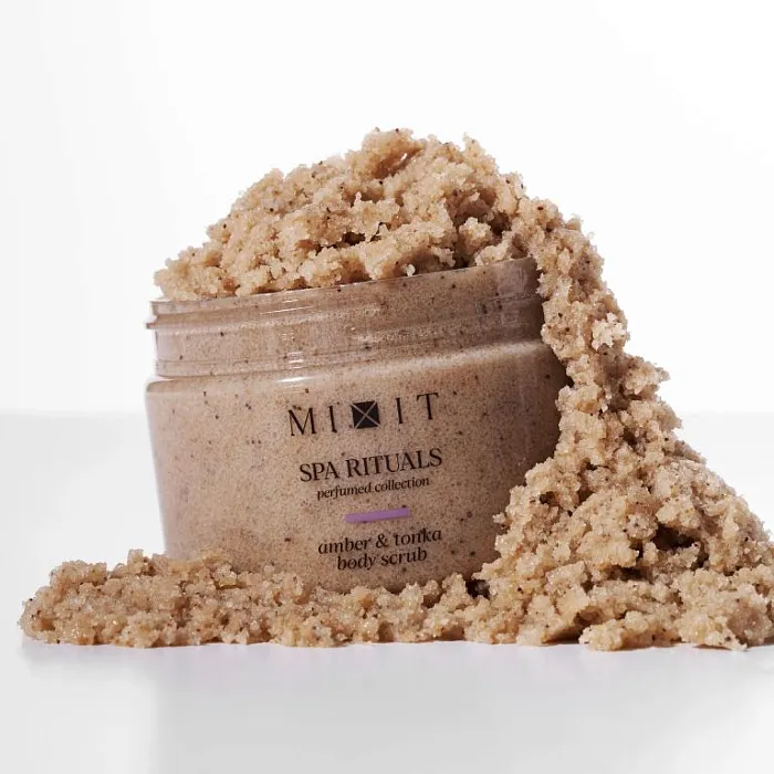 Сахарно-солевой скраб для тела с ароматом амбры и бобов тонка MIXIT Spa Rituals Amber & Tonka Body Scrub 300г