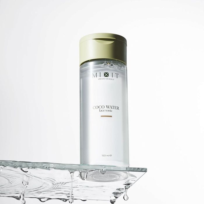 Универсальный тоник для лица с кокосовой водой MIXIT Coco Water Face Tonic 150мл