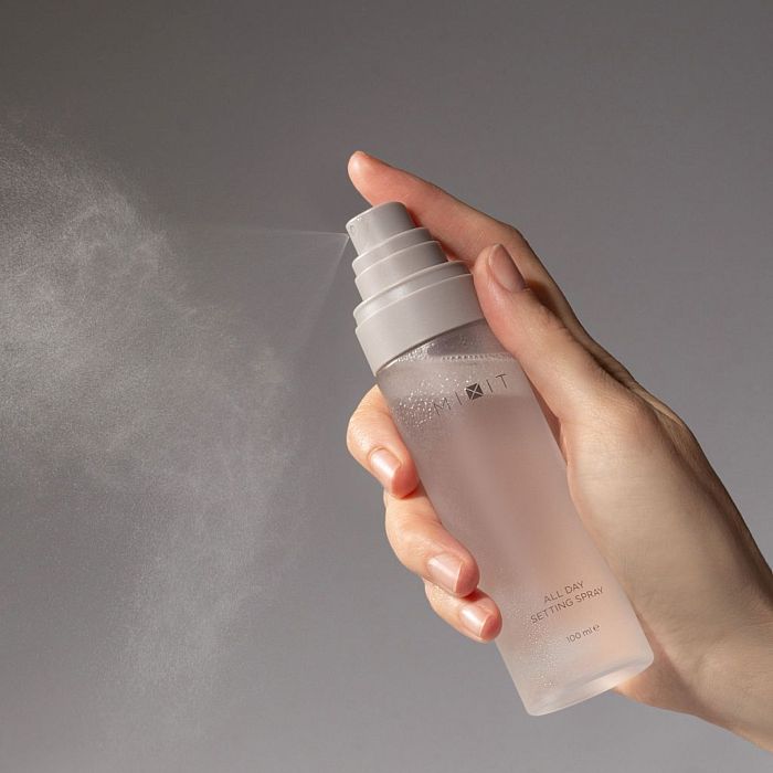 Фиксирующий спрей для макияжа MIXIT Make Up Setting Spray 100мл